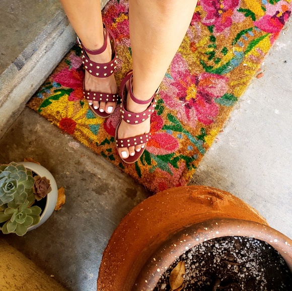 🆕// The kehlani// Burgundy studded strappy heel - Picture 7 of 7